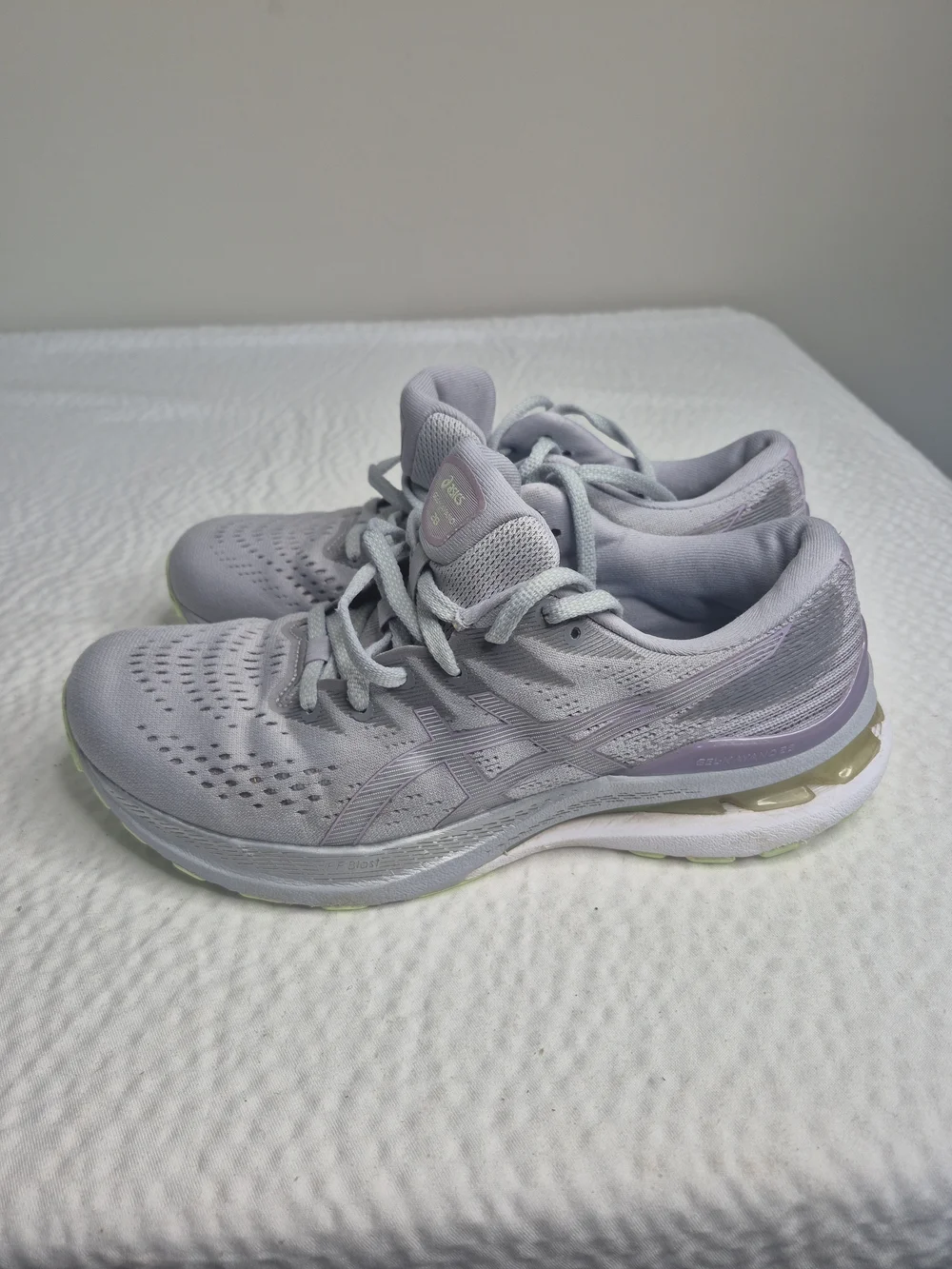 GEL-KAYANO 28 PIEDMONT GREY/SOFT LAVENDER Women size 9